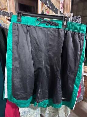 Nike Swim Men's XXL Black and Green Colorblock Board Shorts